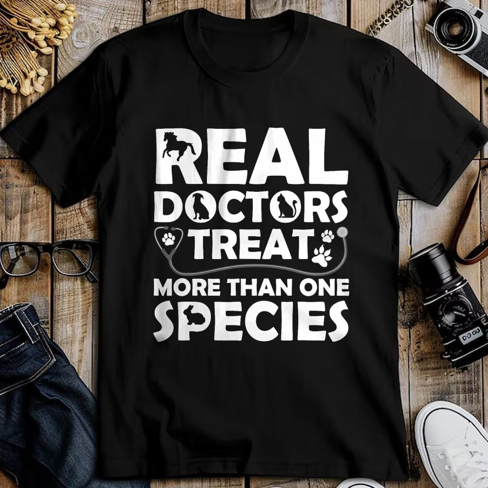 Best Doctor Shirt, Funny Doctor UnisexT-Shirt/Hoodie/Sweatshirt HLT00 - Cool Veterinarian Design For Men Women Veterinary Pet Doctor T-Shirt