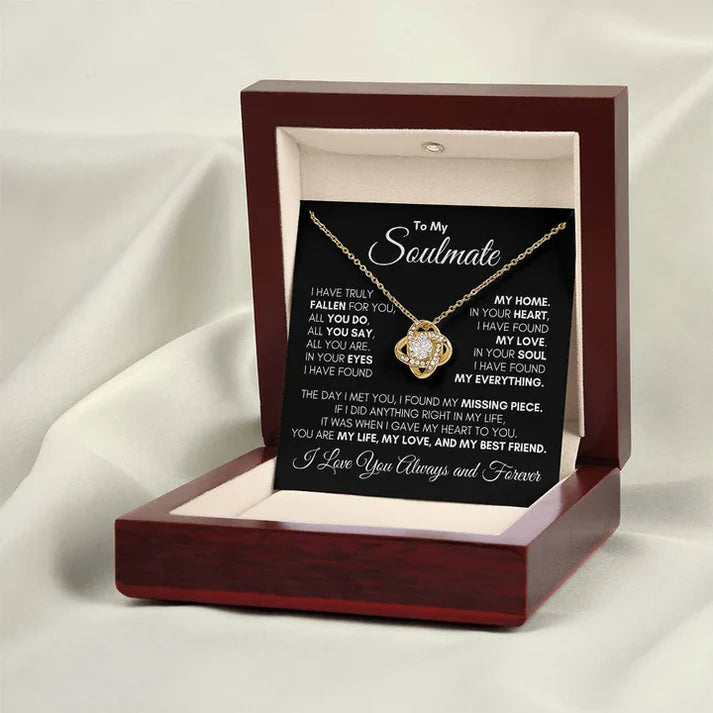Gift To My Lovely Wife From Husband - Premium Love Knot Necklace