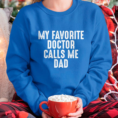 Best Doctor Shirt, Funny Doctor UnisexT-Shirt/Hoodie/Sweatshirt HLT00 - Proud Dad Of A Doctor - Medical Practitioner Physician Dad T-Shirt