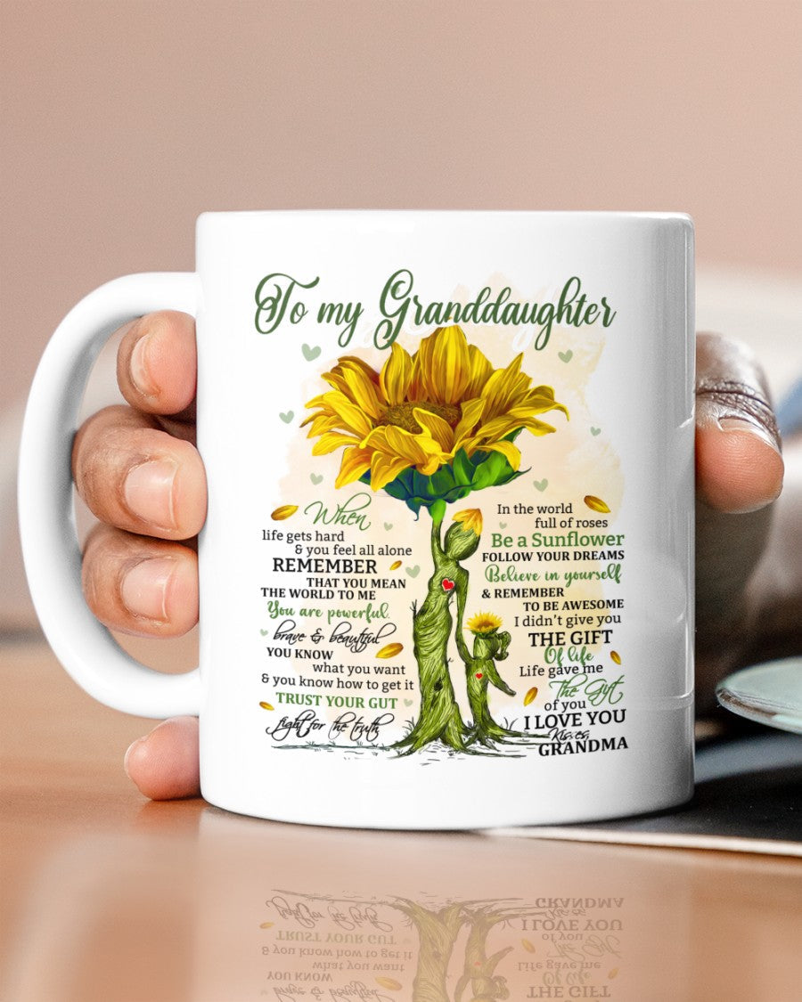 TO GRANDDAUGHTER MUG 02 - GIFT FROM GRANDMA