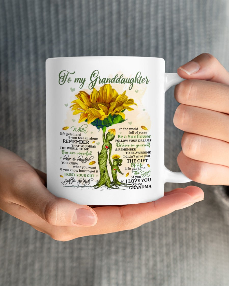 TO GRANDDAUGHTER MUG 02 - GIFT FROM GRANDMA