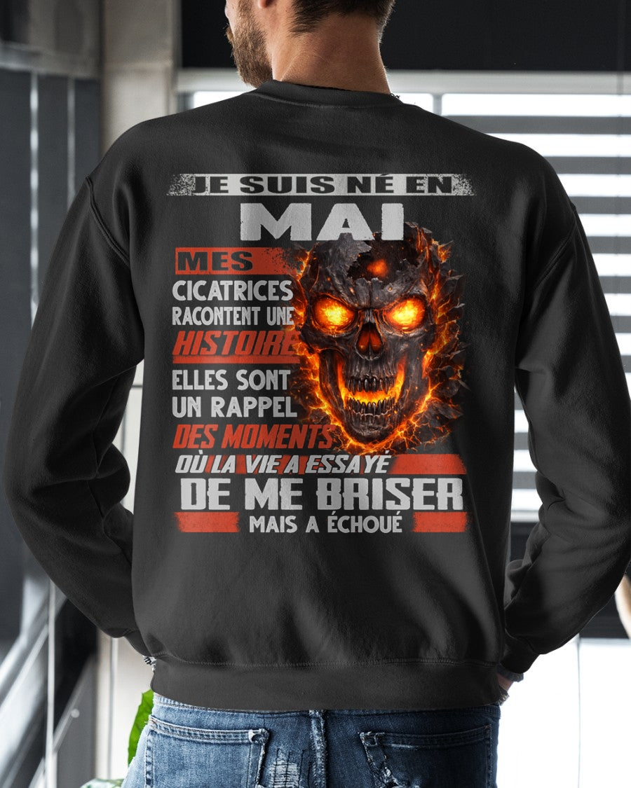 Je Suis Né en Mai – Mes Cicatrices Racontent Une Histoire | T-Shirt Homme Fort - TRNN05 (SKU26T-01175-05)