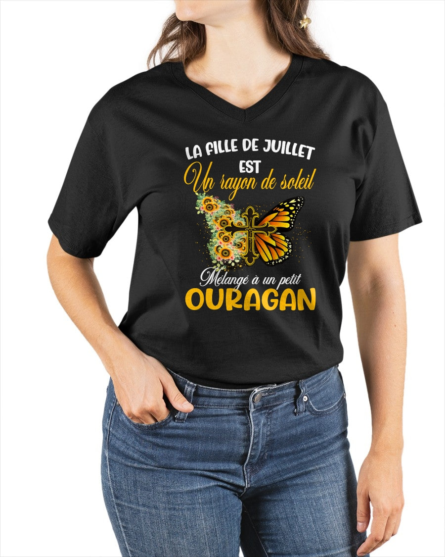 JUILLET - LA FILLE DE JANVIER EST UN RAYON DE SOLEIL MÉLANGÉ À UN PETIT OURAGAN - FMA - FR/TRNN07 (SKU2603-153-07)